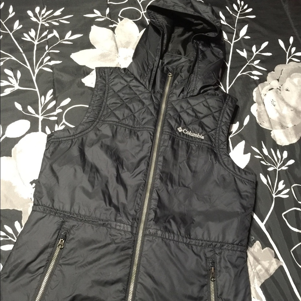 Columbia vest
